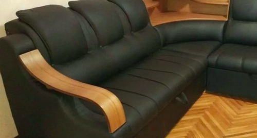 Перетяжка кожаного дивана. Автозаводская